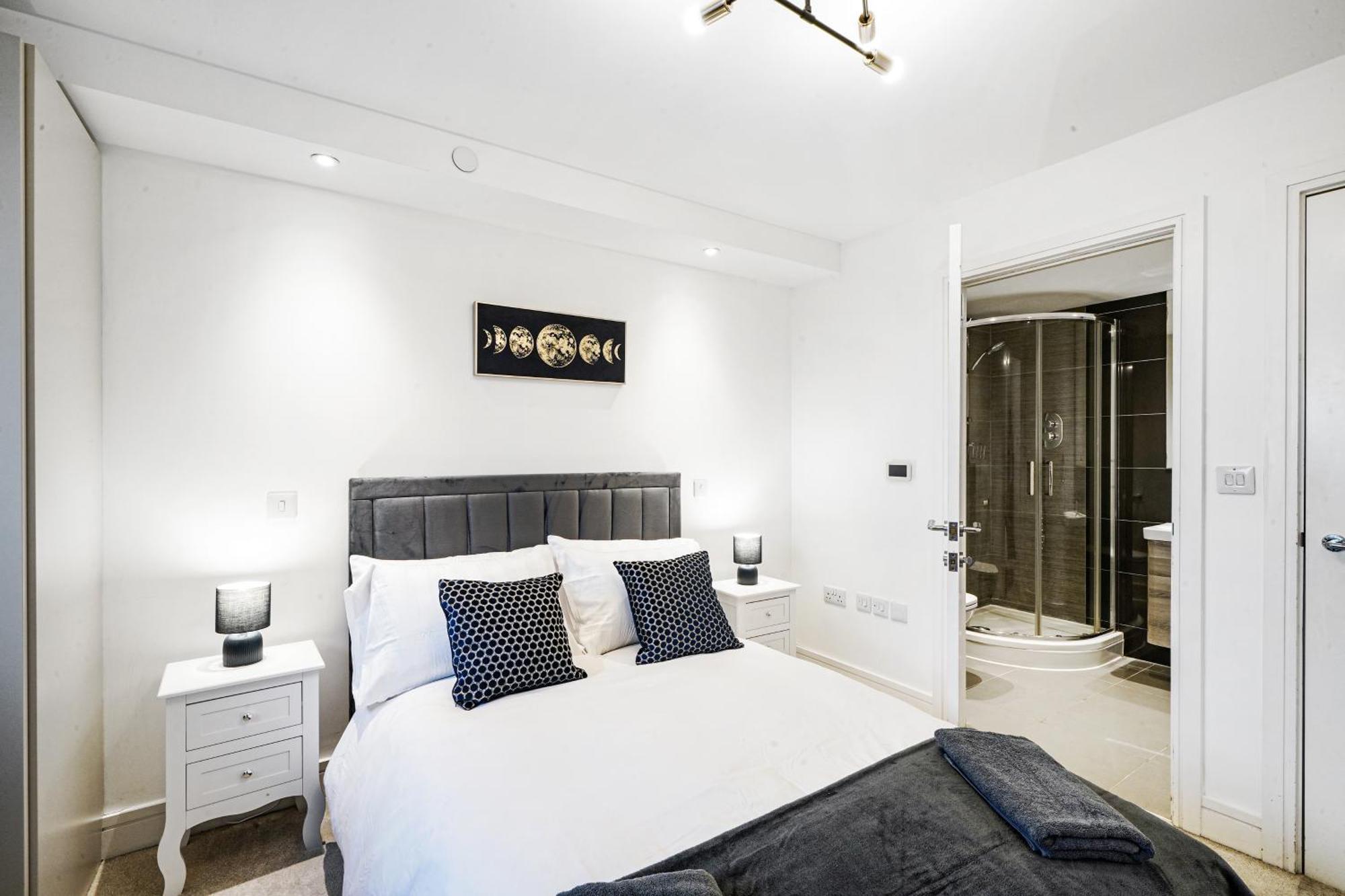 Luxury Apartment With Stunning Views On 10Th Floor Edgware Exterior photo