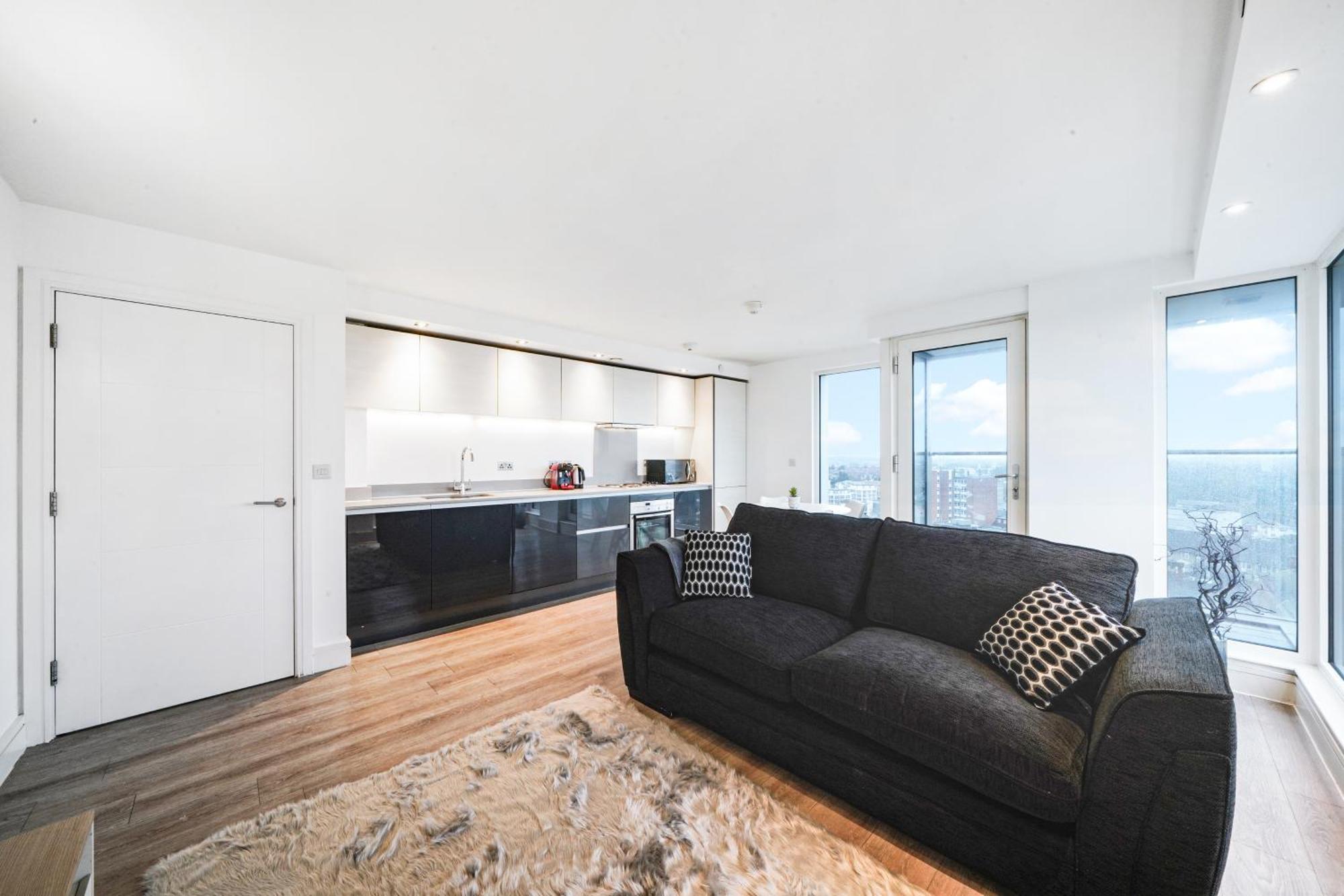 Luxury Apartment With Stunning Views On 10Th Floor Edgware Exterior photo