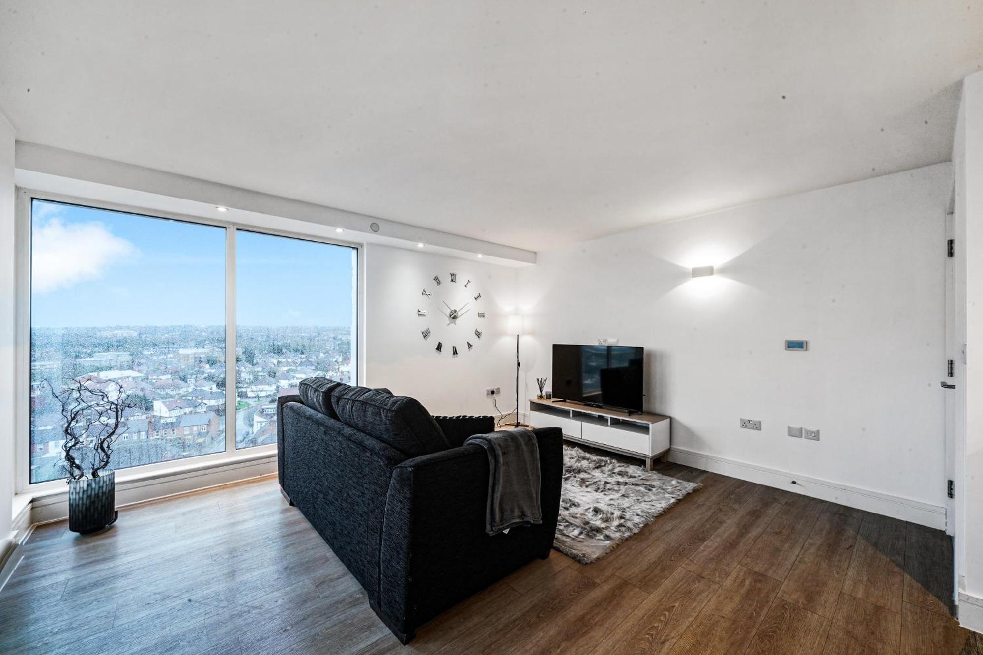 Luxury Apartment With Stunning Views On 10Th Floor Edgware Exterior photo